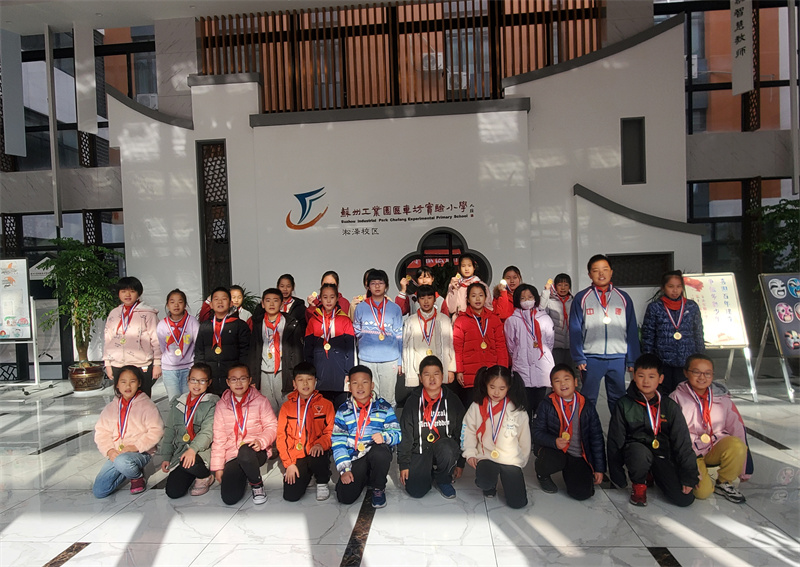 35e0122fd7de481a98ccd9a3cc9a3db1.jpg