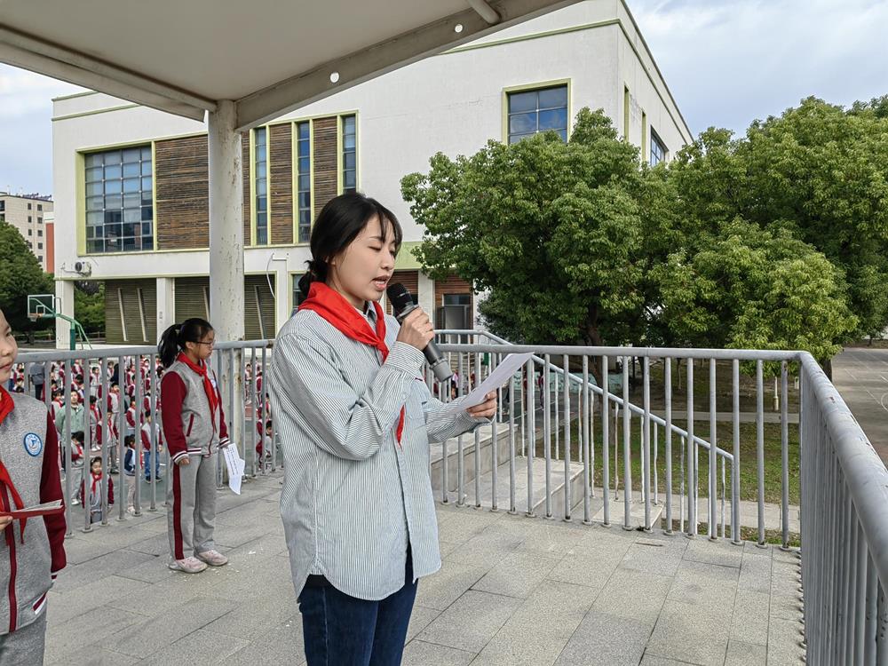 62cc5696b7274648b8a1b3ccce1fb562.jpg 62cc5696b7274648b8a1b3ccce1fb562.jpg