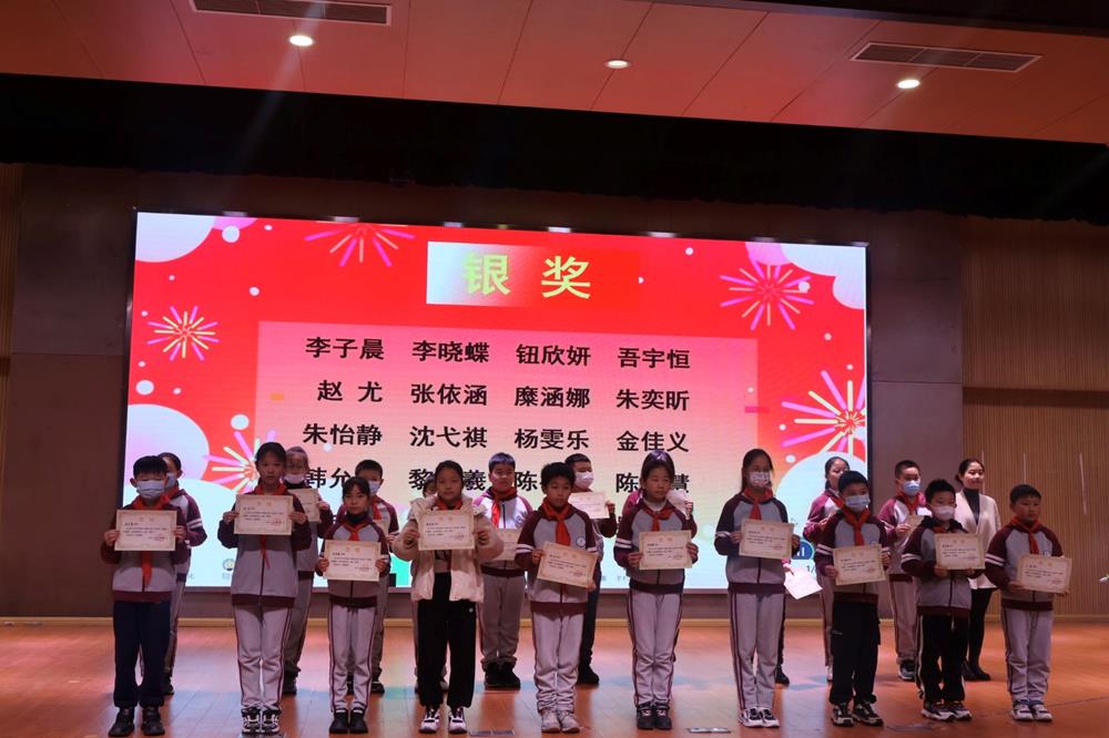 00e8de6f1f934cafa0ee463c378973c2.jpg