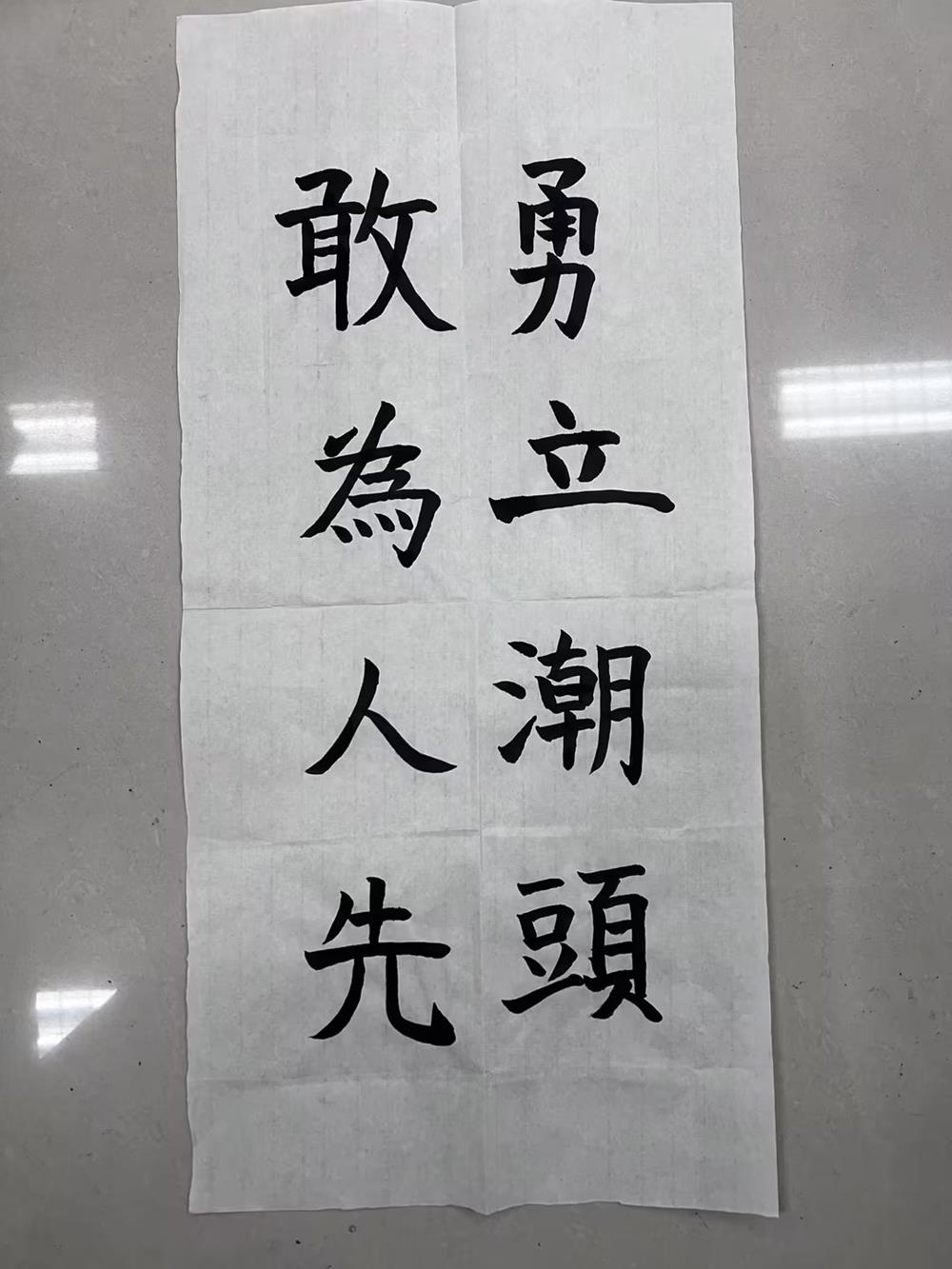 0fd3b3aa51b74a36b7649e0972d0ab5b.jpg